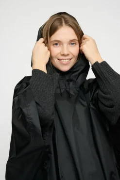 Dame moshi moshi mind let it rain poncho