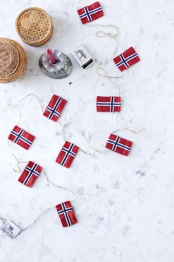 Lille flagranke med 10 Norske flag>Langkilde & Søn Discount