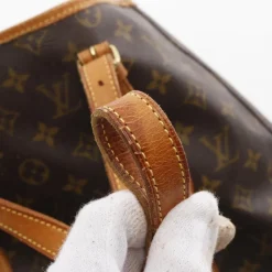 Dame Louis Vuitton Vintage Louis Vuitton Bucket Bag
