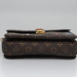 Louis Vuitton Pochette Métis><noscript><img width=
