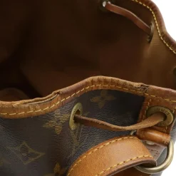 Dame Louis Vuitton Vintage Louis Vuitton Shoulder Bags