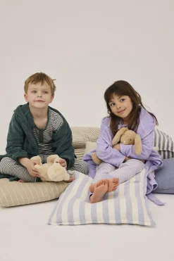 Maga 1G><noscript><img width=