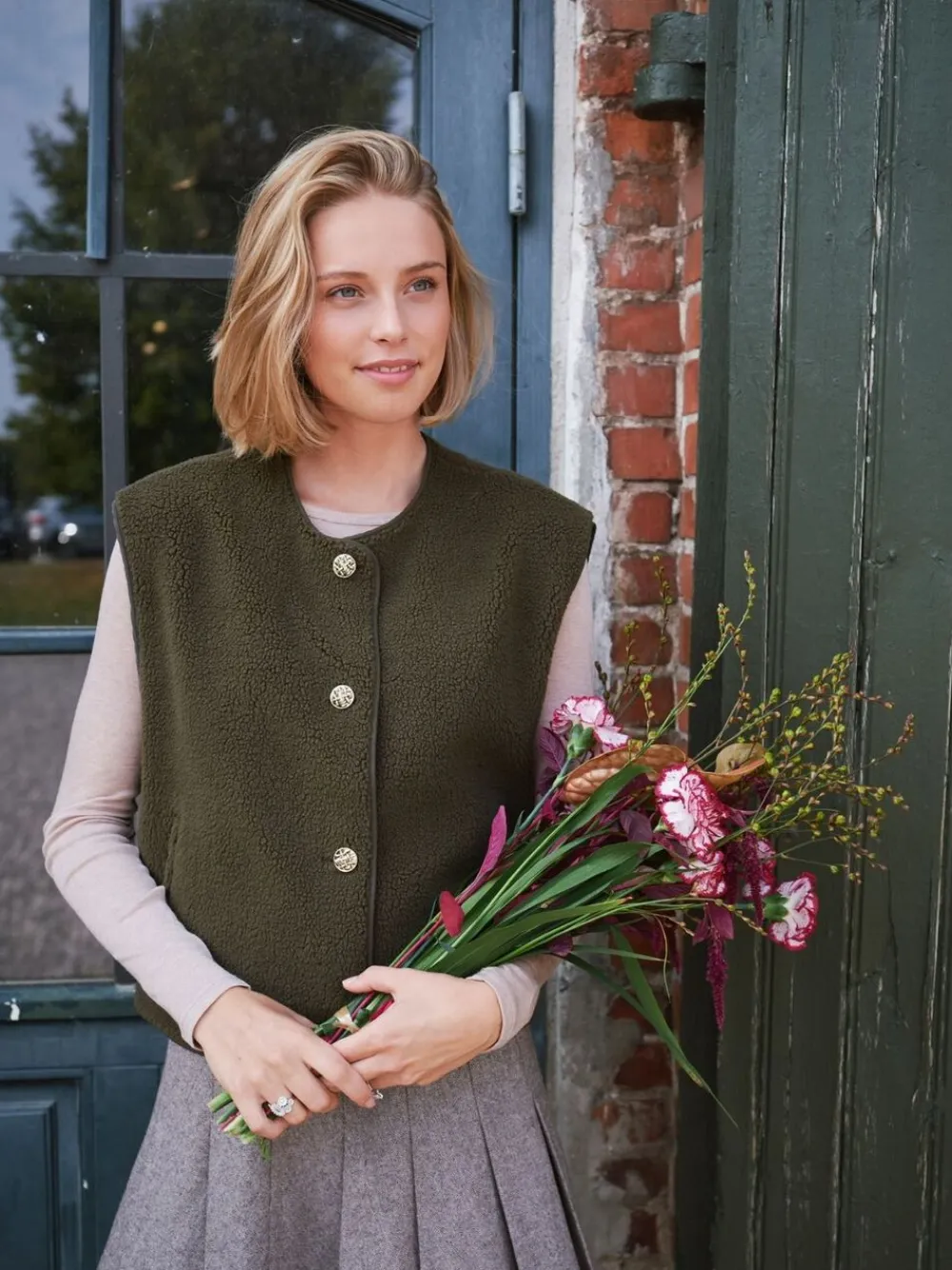 Mariko Teddy Vest>Neo Noir Sale