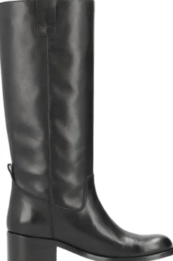 MARTINA LONG><noscript><img width=