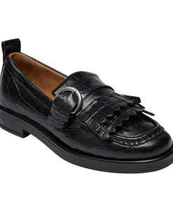 Dame Pavement Matilda Croco