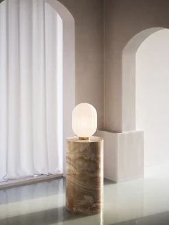 Nordic Tales Modeco+ table lampe