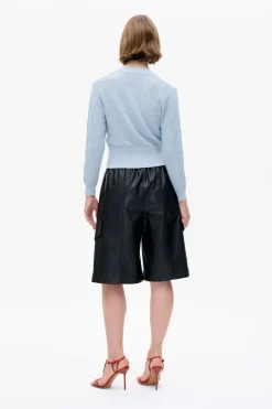 NEETO>Baum und Pferdgarten Hot