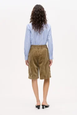 NEETO>Baum und Pferdgarten Discount