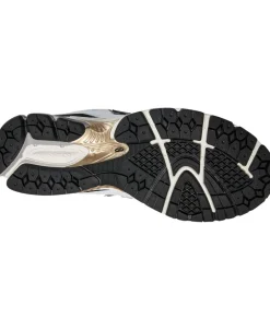 New Balance 2002R White Outlet