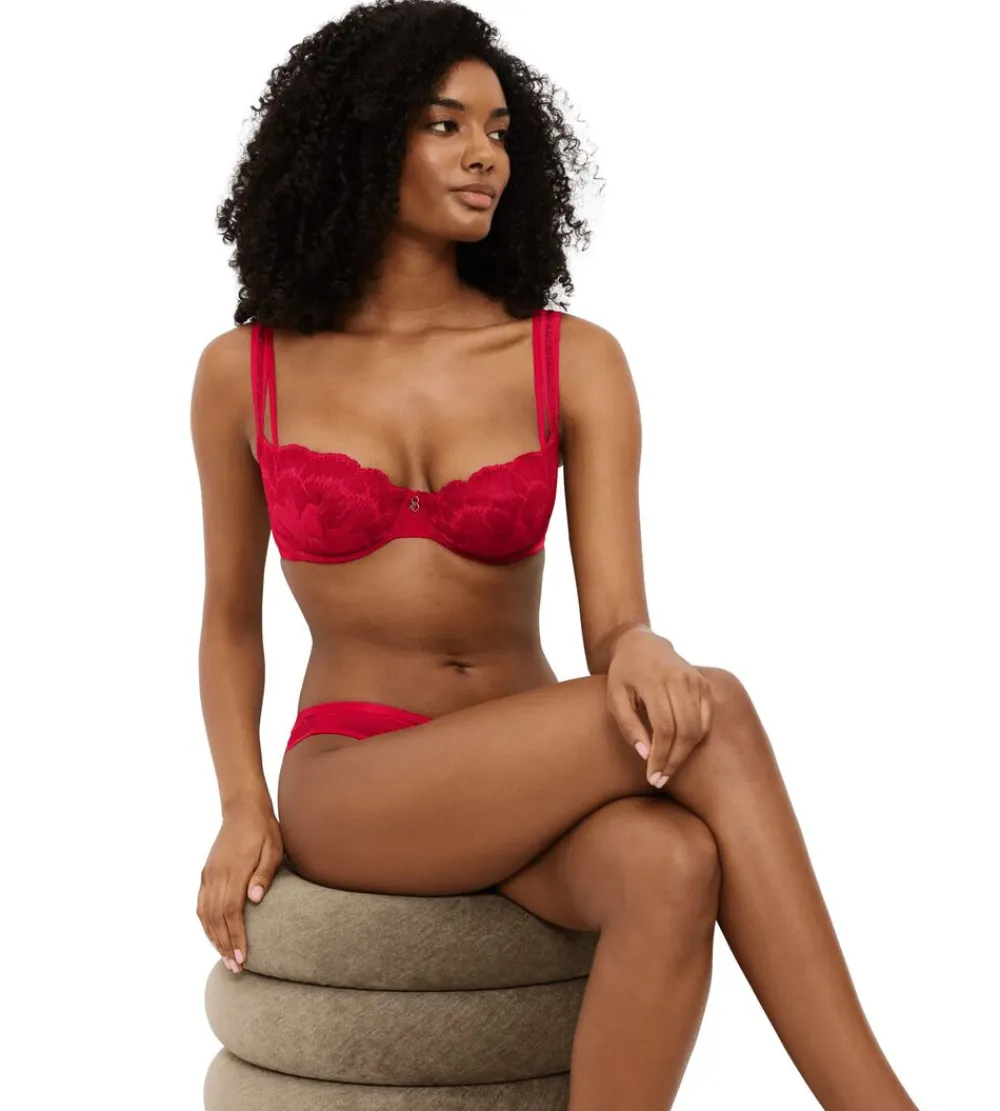 Dame Triumph Palina Moonlight Kiss WH