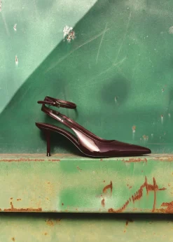 Patent heeled shoes><noscript><img width=