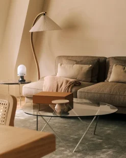 Gubi Pedrera Coffee Table Base: Chrome, Top: Transparent Glass