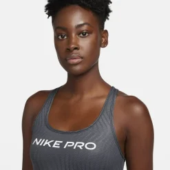 Pro Swoosh Light-Support non-padded sports bh>Nike Sale