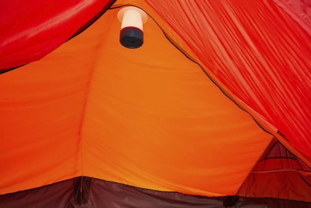 MCKINLEY Quantum 10. 2, kuppeltelt med et rum Rød