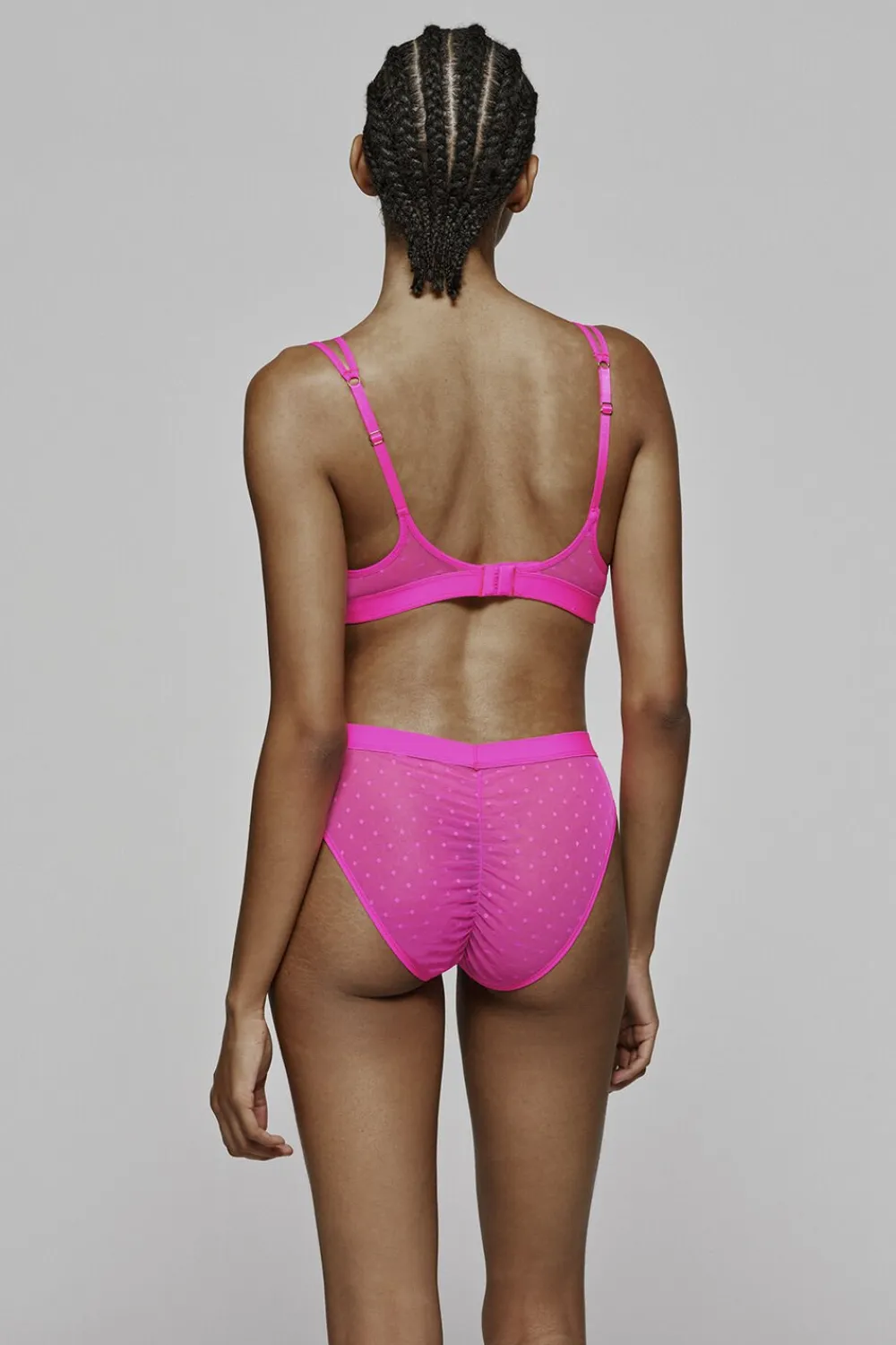 Sarda Rincon rio-trusser Inl