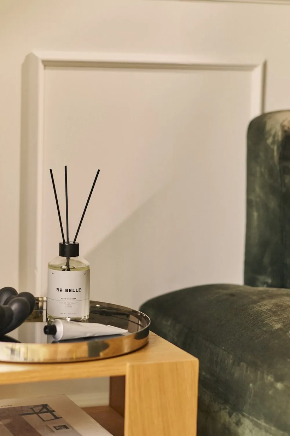 Room Diffuser Lily of the Valley Cedar Jasmine 180 ml>Rebelle New