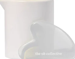 The Oh Collective Rub Me Tender - Relaxing Massage candle with Guasha stone 10