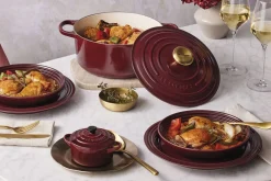 Rund støbejernsgryde 5,3L Garnet>Le Creuset Hot