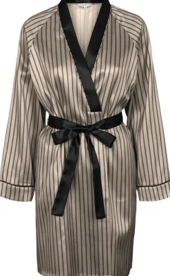 Dame Lady Avenue Satin Short kimono