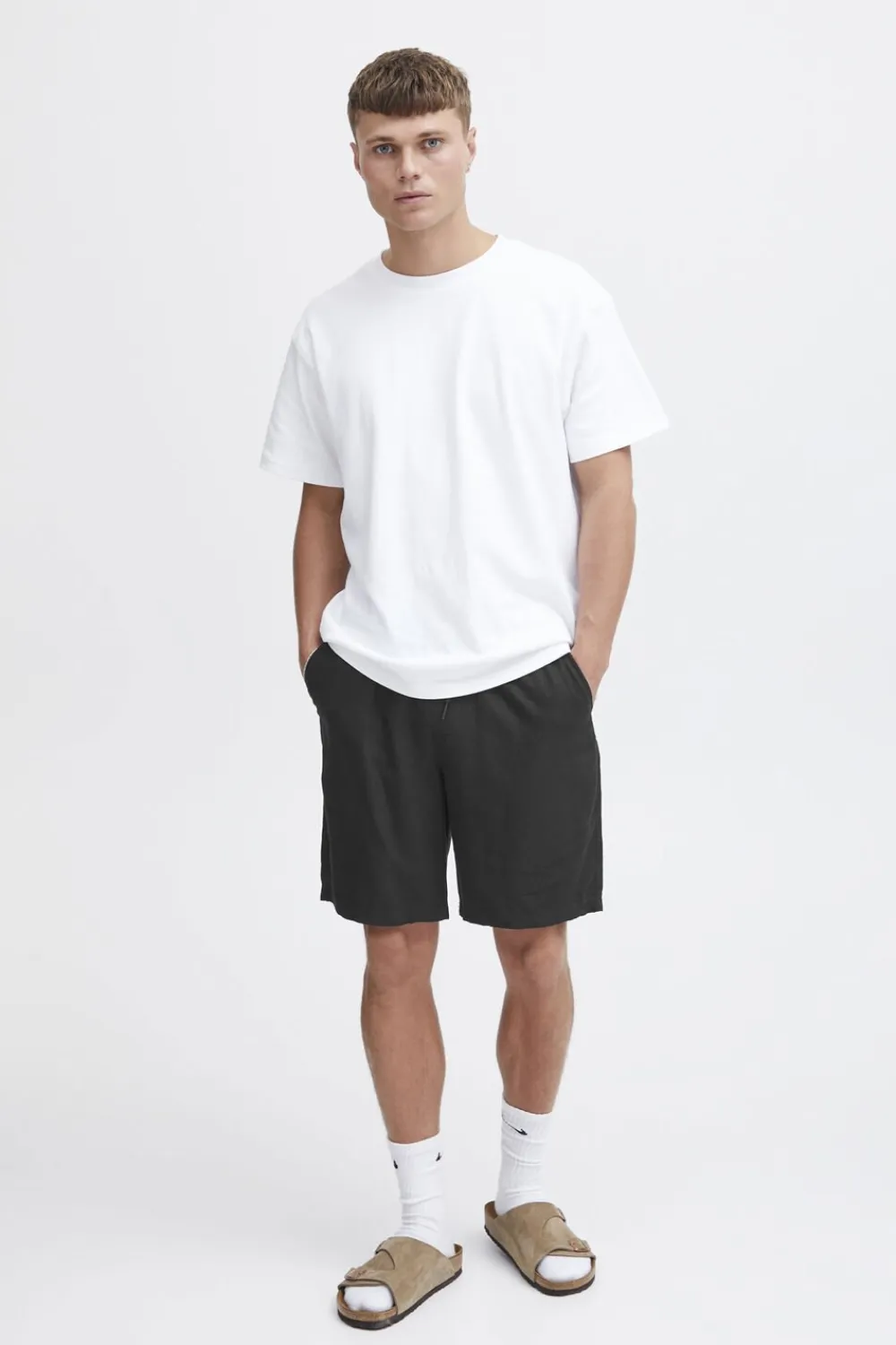 !Solid SDAURELIUS ELAS. True black