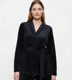 Dame Triumph Sensual Velour Robe Top 01