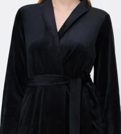 Dame Triumph Sensual Velour Robe Top 01