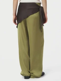 Dame Neo Noir Serina Heavy Sateen Big Scarf