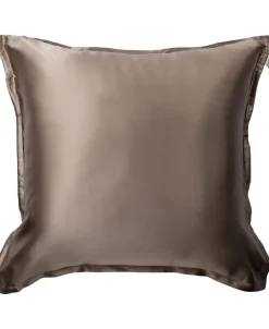 Magasin du Nord Collection Silke pudebetræk med lynlås, 100 % morbærsilke, 60x63 cm, mørk beige Outlet