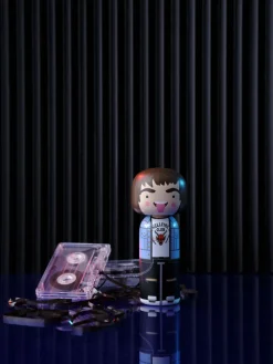 Lucie Kaas Sketch.inc - Kokeshi | Stranger Things - Eddie Munson Hot