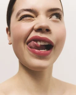 MIILD Skin Glow Tinted Beauty Balm highlighter 01 cosmic glow Clearance