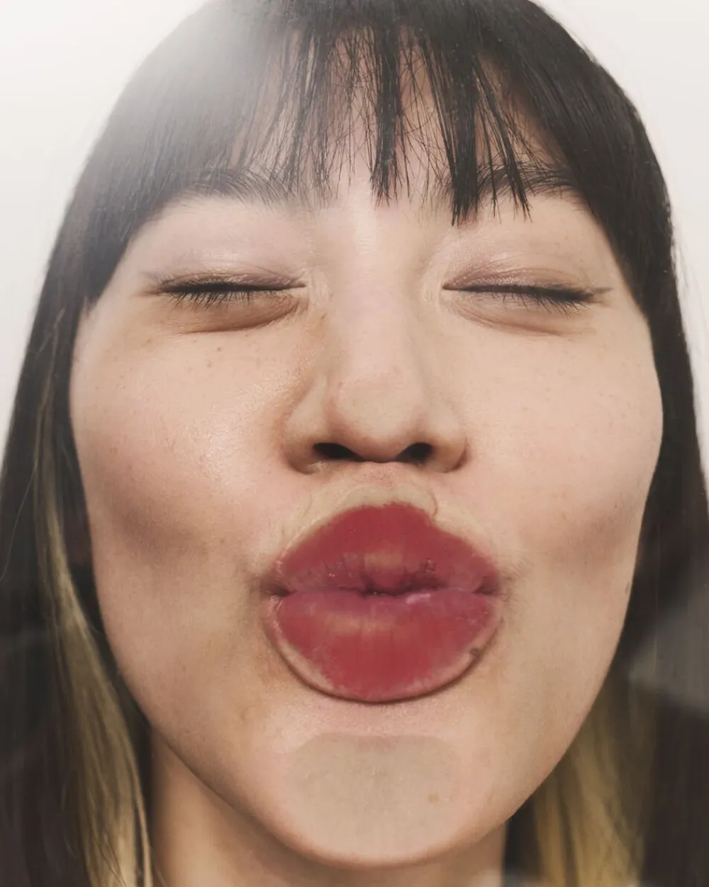 MIILD Skin Glow Tinted Beauty Balm highlighter 01 cosmic glow Clearance