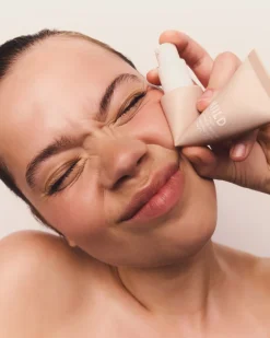 MIILD SKIN TINT MOISTURISER SPF15 Outlet