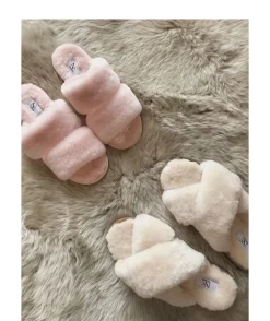 Dame NATURES Collection Slippers Straps (of 100% New Zealand Sheepskin)