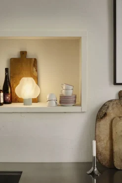 Crème Atelier Soft Serve Portable Tablelamp Vanilla bean Hot