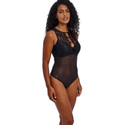 Dame Freya SYDNIE BODY