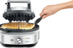 The no mess Waffle><noscript><img width=