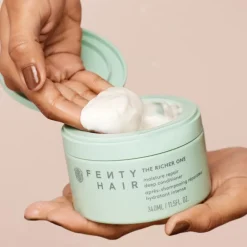 Fenty Beauty by Rihanna The Rich One - Plejende balsam med dybdegående fugtning