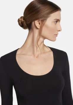 Tokio string body><noscript><img width=