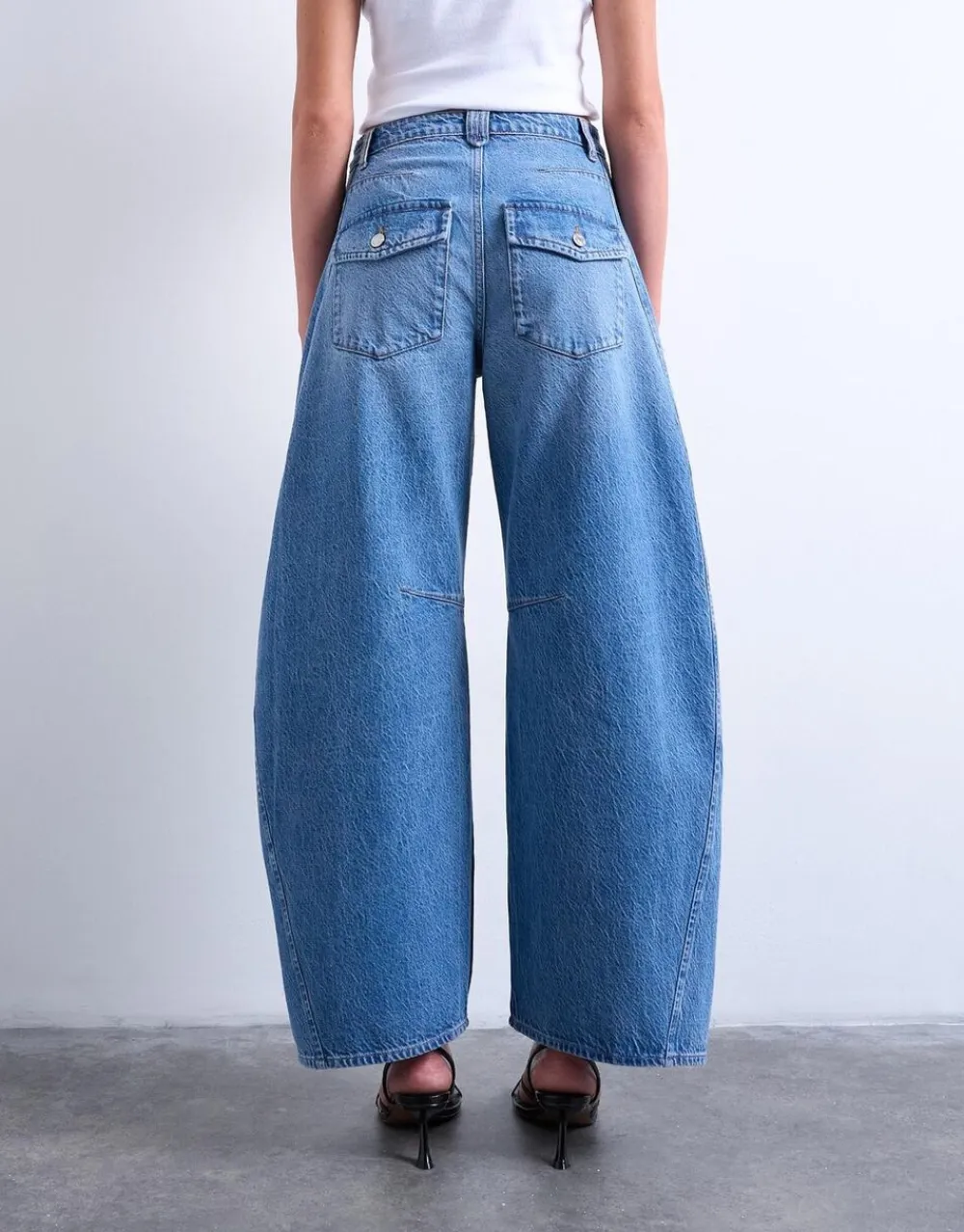 TSNANNA OVERSIZED BARREL DNM JEANS>Topshop Best