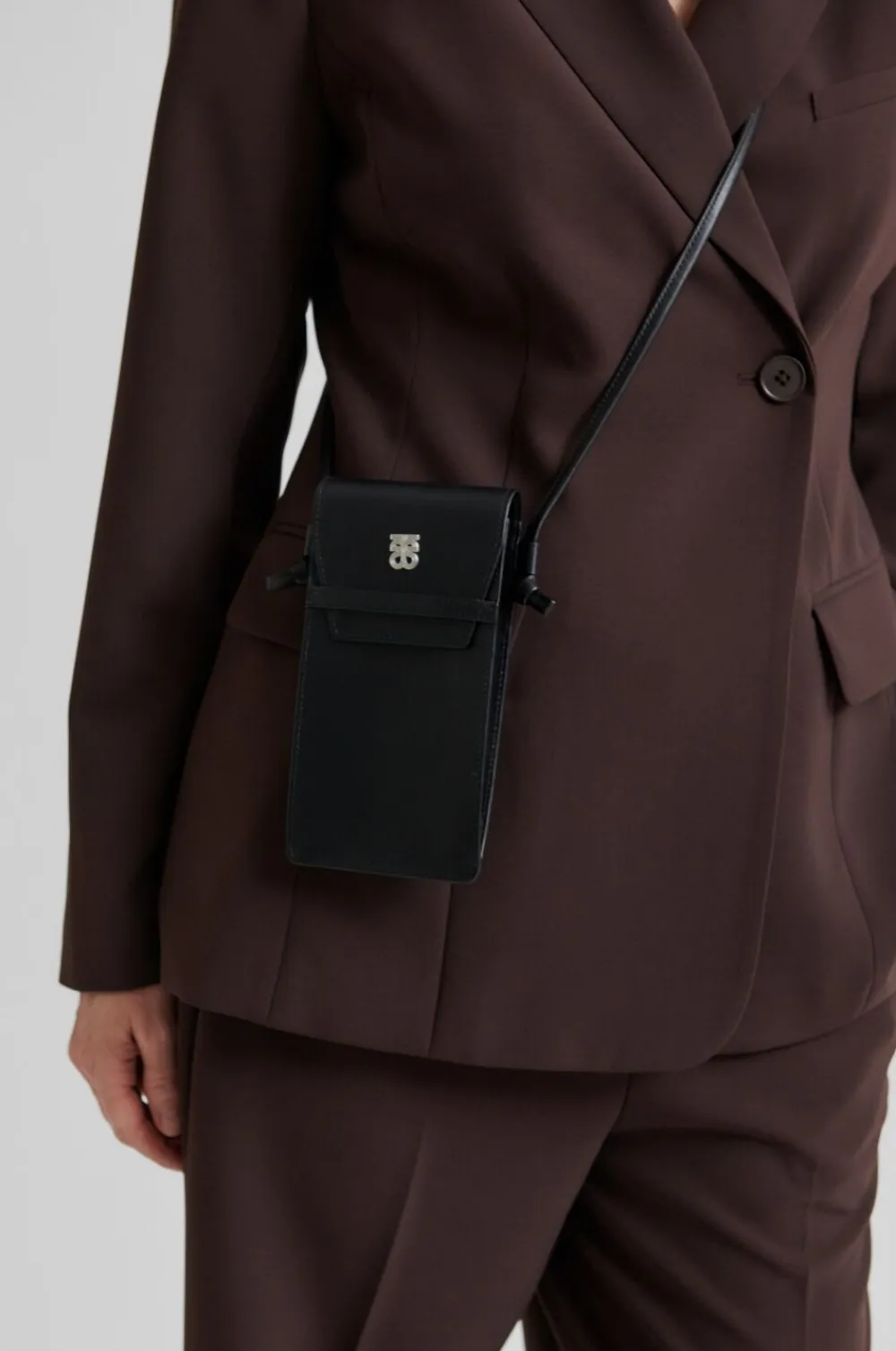 Second Female Verla Leather Phone Bag Black Clearance