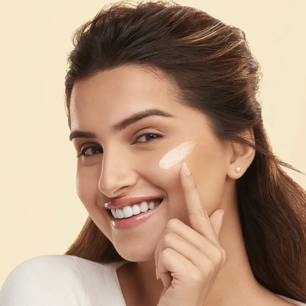 Bobbi Brown Vitamin Enriched Face Base Moisturizer + Primer