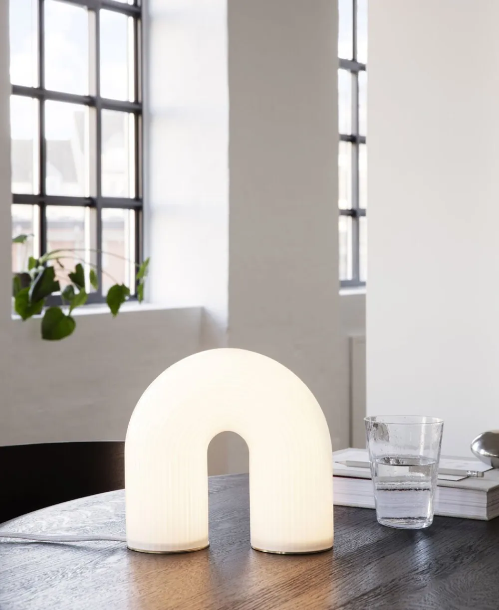 Vuelta Table Lamp - White>Ferm Living Outlet