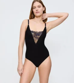 Wild Gardenia Florale BS>Triumph Sale