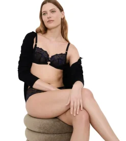 Dame Triumph Wild Gardenia Florale W