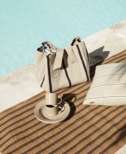 Ferm Living Yard Picnic Bag - Sand/Black Online