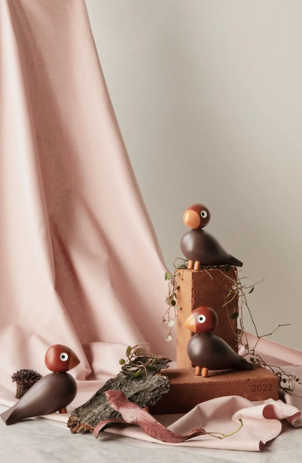 Kay Bojesen Year Bird Flora 2024 H12. 5 cm pink Sale